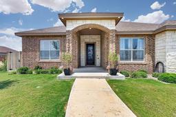 5104 Trenwood Dr — Pavilion Park