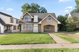 3110 10th Street — Floral Heights West