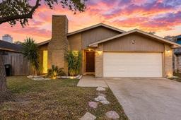 2721 Allencrest Drive — Crestmont #8