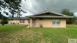 4055 Retama Dr — LAKESIDE PARK