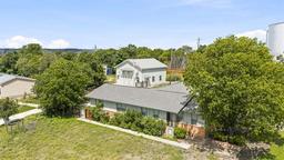 1020 Remschel St — Oak Hill