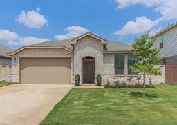 2209 Fortune Dr — Northwest Passage