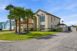 111 Angelfish Court — Aransas Pass-Pelican Cove Phas