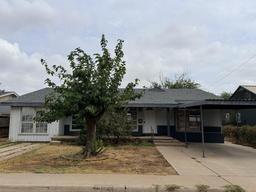 312 McKnight Dr — Edgemere