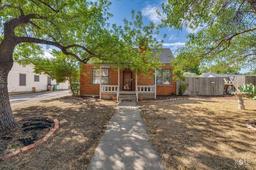 1815 W Avenue I — South Heights