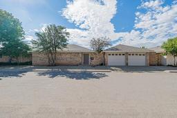 1207 Shirley Lane — Highland Park