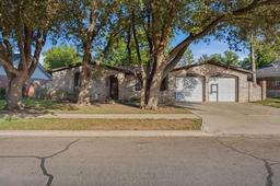 3215 Camarie Ave — Imperial Heights