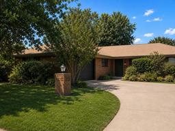 1506 Cumberland Rd — Crescent Park