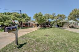 1023 S Fuqua Street — Doughty & Mathis