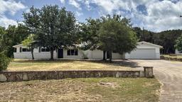 241 W Doris Dr — Shirley Addition
