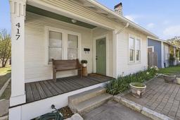 417 Elm St
