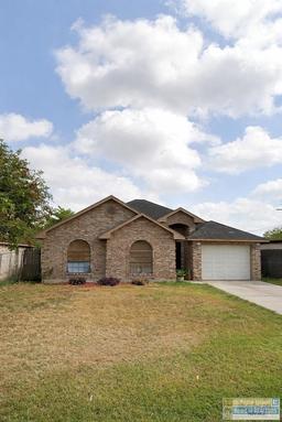 6825 Nansa Dr — El Lago Subdivision