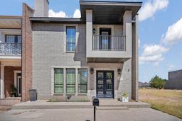 4 Lafayette Place — Barkman Square