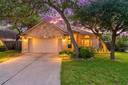 122 Georgian Oaks — Whistler''s Cove