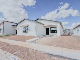 13845 Tierra Isaiah Avenue — Tierra Del Este