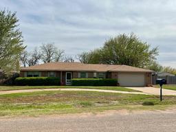 2107 Country Club Drive, Childress, TX, 79201