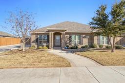 4410 Navasota — Heritage Oaks