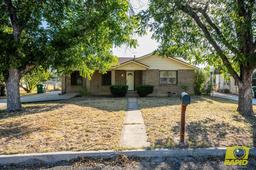 210 Lipan Drive — Glenmore Annex