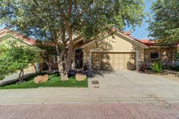 8 Tuscan Villas Circle