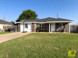 614 W 25th Street — Blackshear