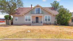 401 W Spruce Ave — Kelview Heights