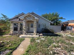 1303 NW 12TH Avenue