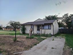 1211 N Apache Street