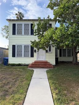330 Rosebud Avenue