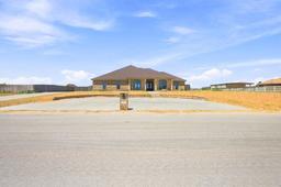 7305 E County Rd 96 — Vista Del Sol