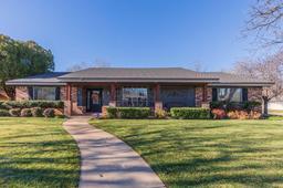 3700 Huntington Drive
