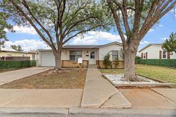 1006 NW 1st Pl