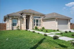 2707 Pfeiffer Street — Davis Palms
