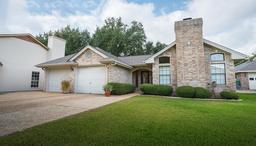 2437 Rock Creek Dr — Riverhill
