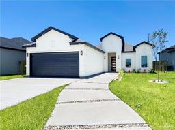 8105 N 51st Street — Silverado Moon