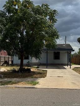 408 W Chavez Street — Coonrad