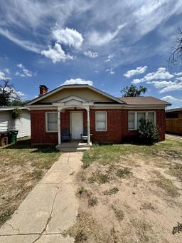 2233 Chestnut Street — Sunset Crest
