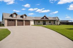 7119 E County Rd 112 — Chaney Ranch