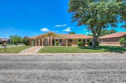 3626 Greenridge Drive — College Hills South
