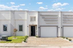 5017 Sequoia Avenue — Quinta Real