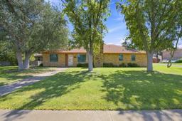 8910 Lamar Ave — Lawndale