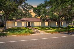 4518 CONGRESSIONAL Drive — Country Club Estates #11