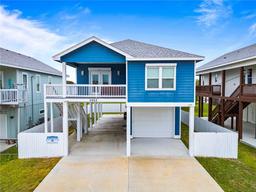 1011 S Live Oak Street — Doughty & Mathis