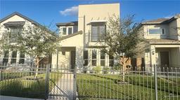 10229 N 14th Street — Villas On Freddy