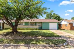 2723 Palmetto Drive — Lynwood