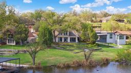 122 Dolphin Terrace