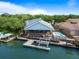 2321 Harbor Dr — Harbor Oaks