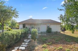 4911 Rattlesnake Drive — Damian Acres