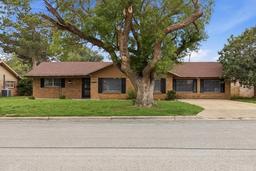2603 Frontier Dr — Fannin Terrace