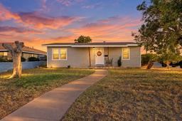 1123 E Pecan Ave — Sun Garden Village