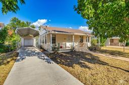 208 Lipan Drive — Glenmore Annex